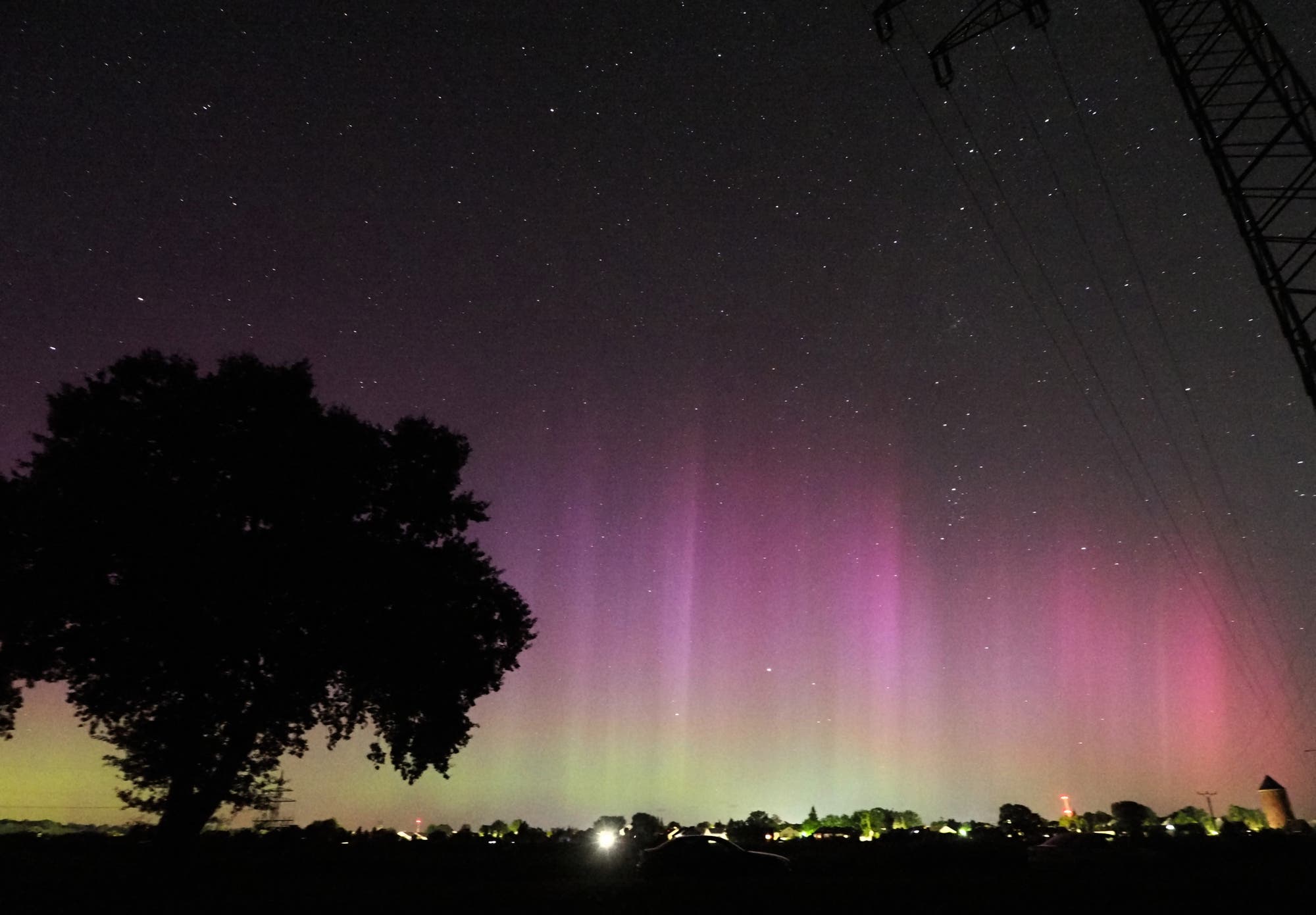 Aurora boreal sobre Olsen: un espectro de la ciencia