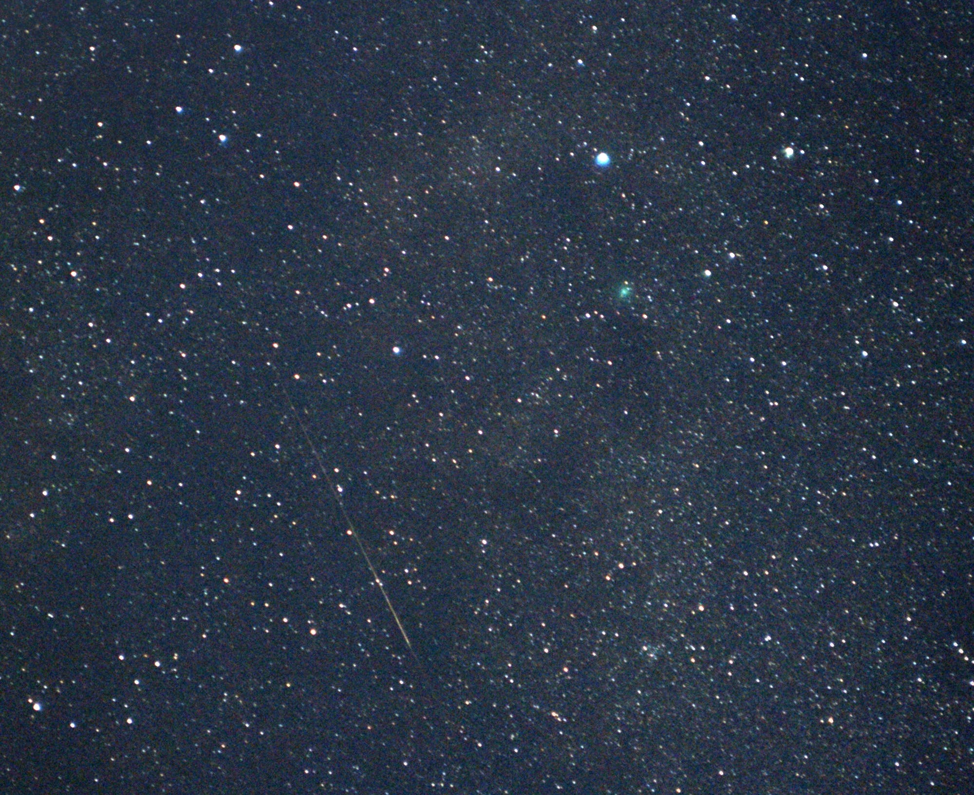 Komet C/2023 H2 (Lemmon) und Mirastern R Aquilae