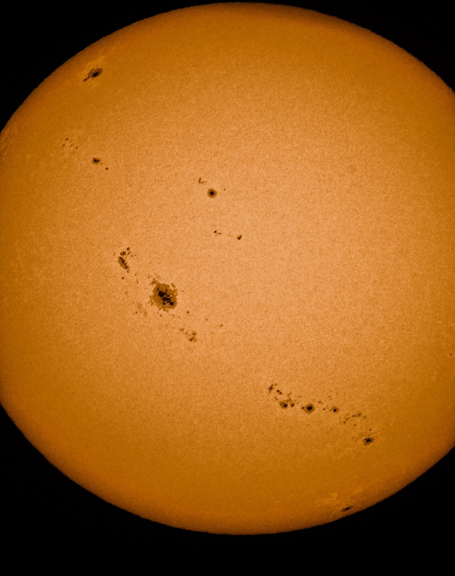 Wonderful giant Sunspot sequence on the Sun - Sicily Ragusa 