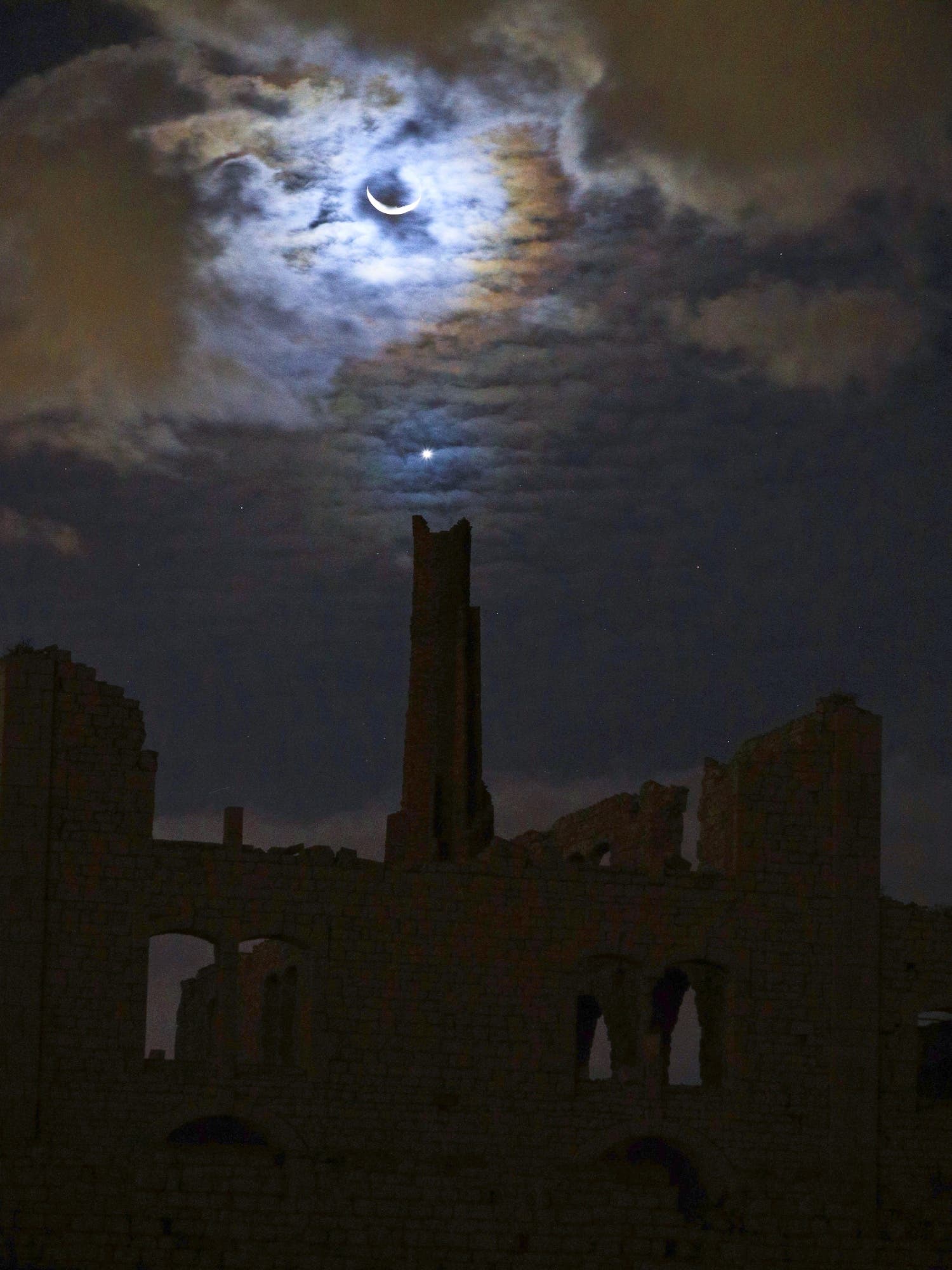 Crescent Moon and Venus with Lunar crown atmospheric effect