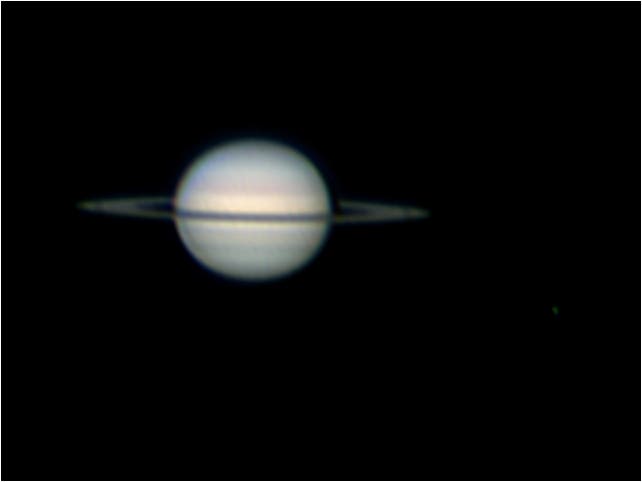 Saturn und sein Mond Titan