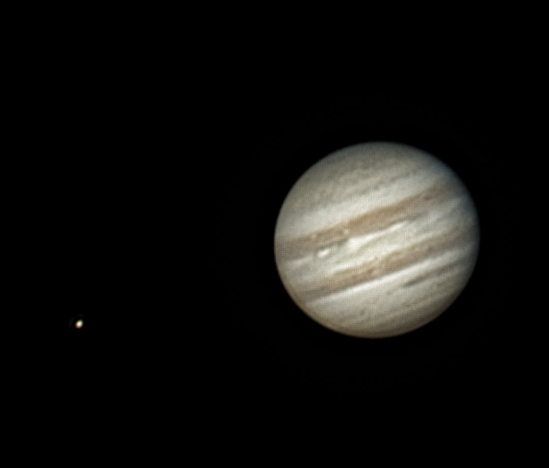 Jupiter und Io am 8. November 2024