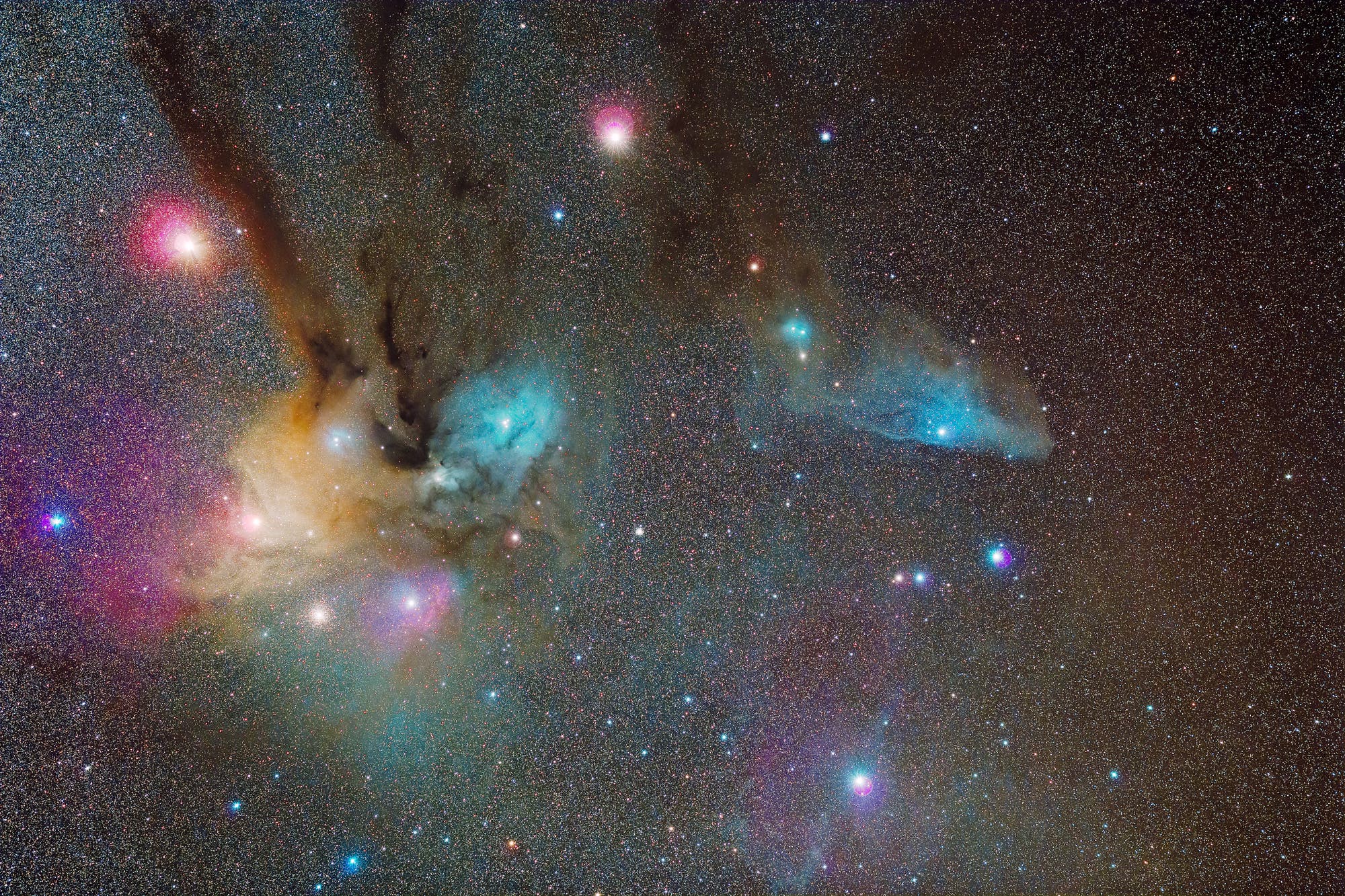 Blauer Pferdekopf und Rho-Ophiuchi-Nebelkomplex mit Planeten Mars und Saturn