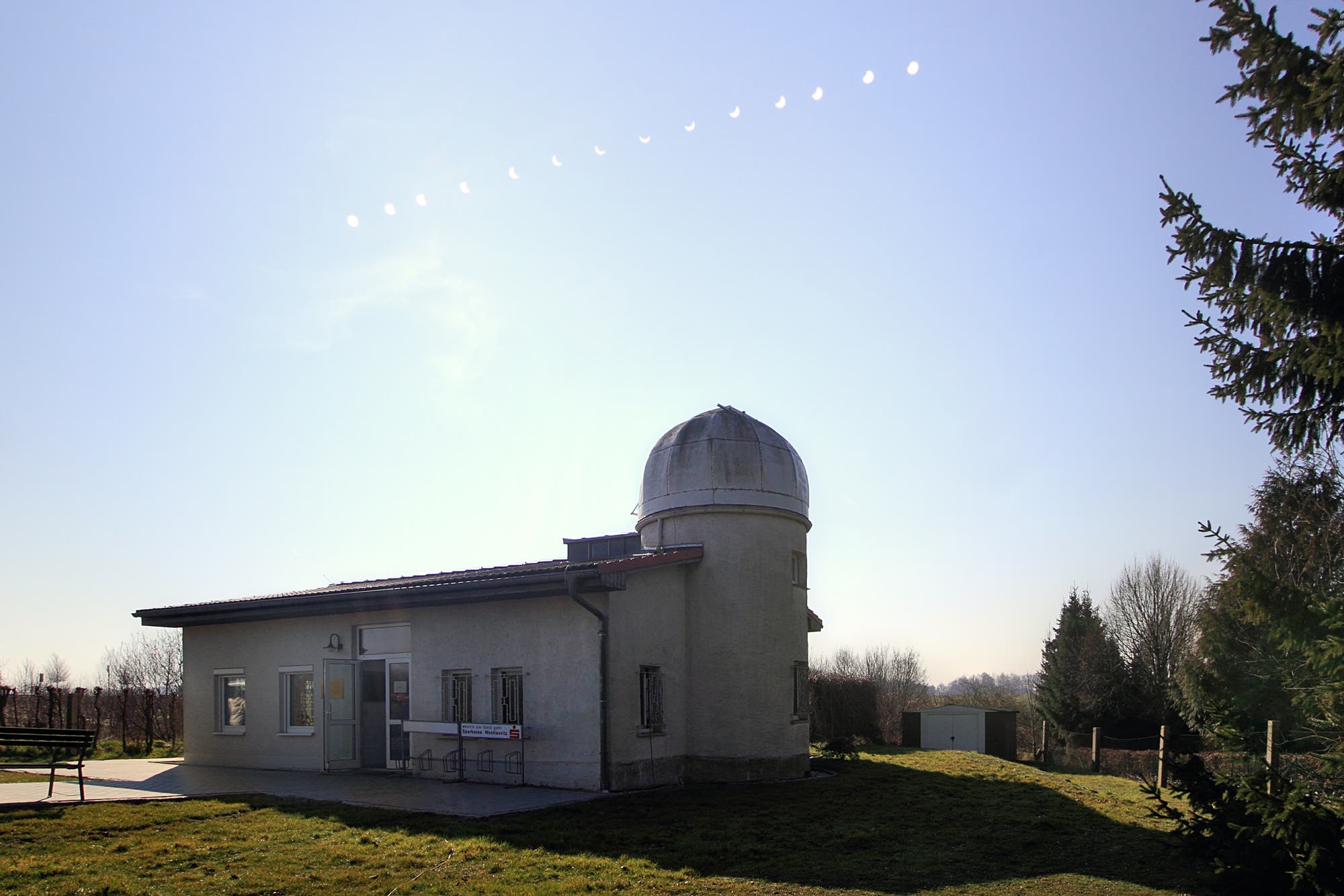 Reihenaufnahme der Sonnenfinsternis vom 20.03.2015