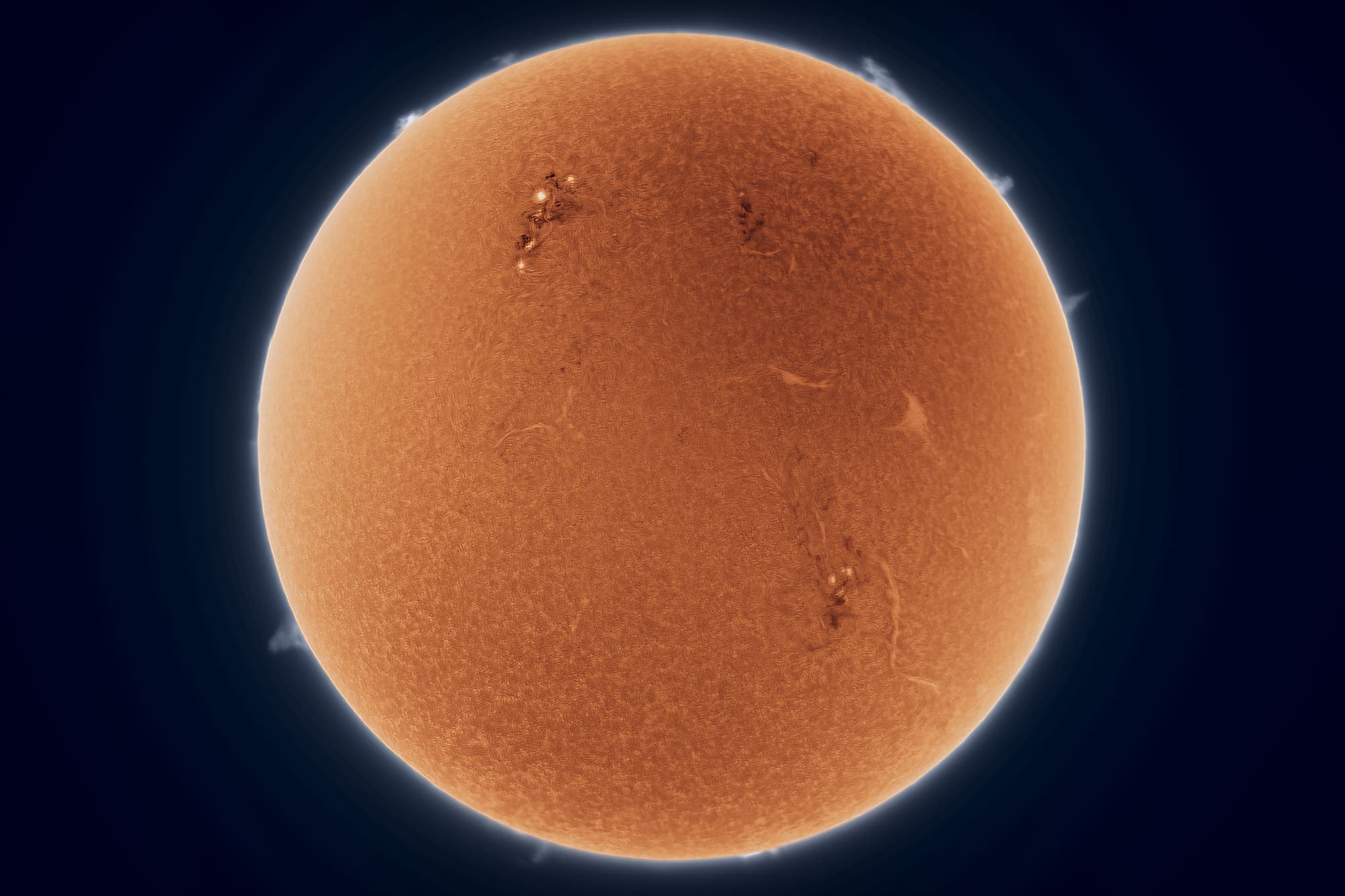 Die Sonne im Licht des ionisierten Wasserstoffs