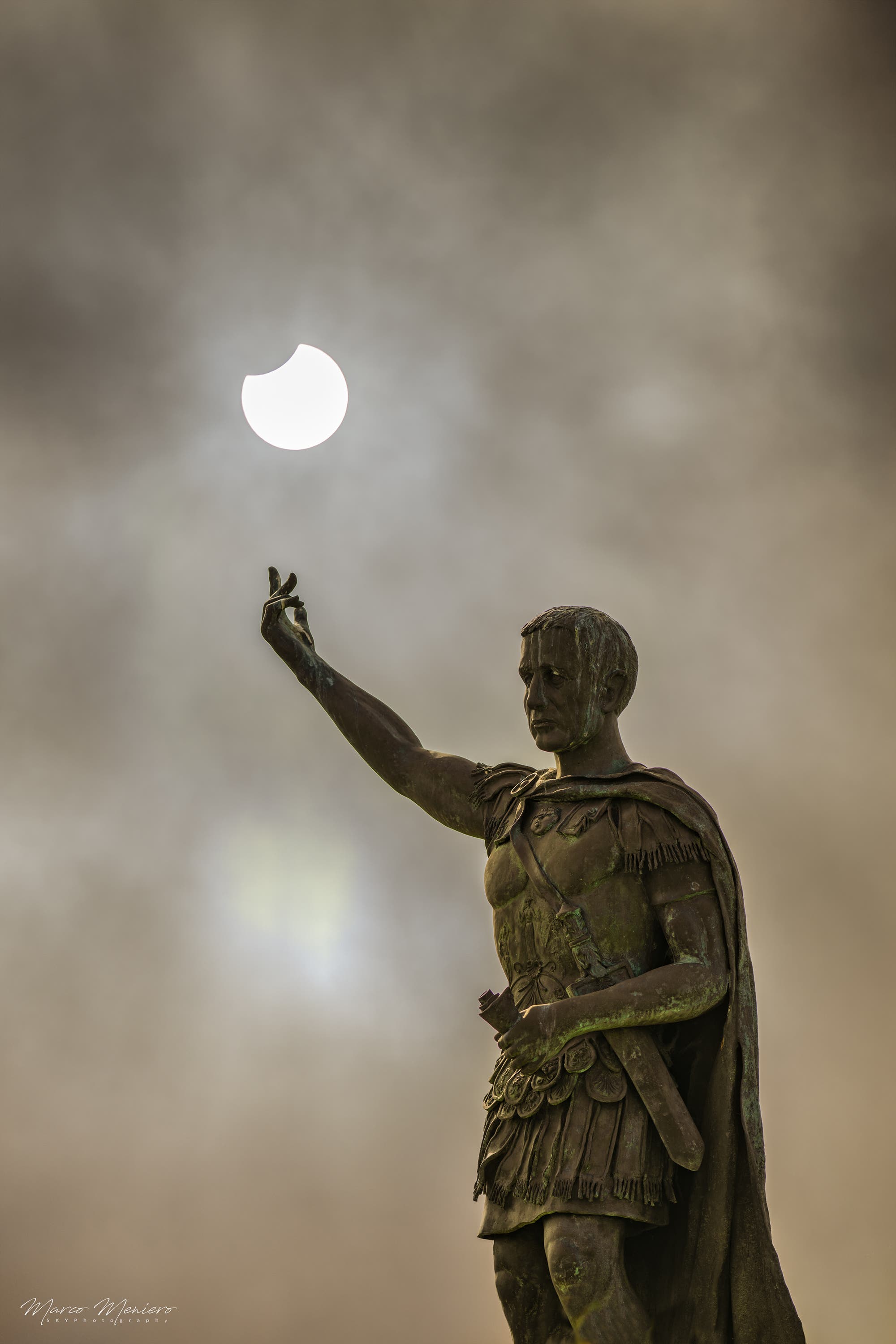 Sun Eclipse and the Imperator Traiano