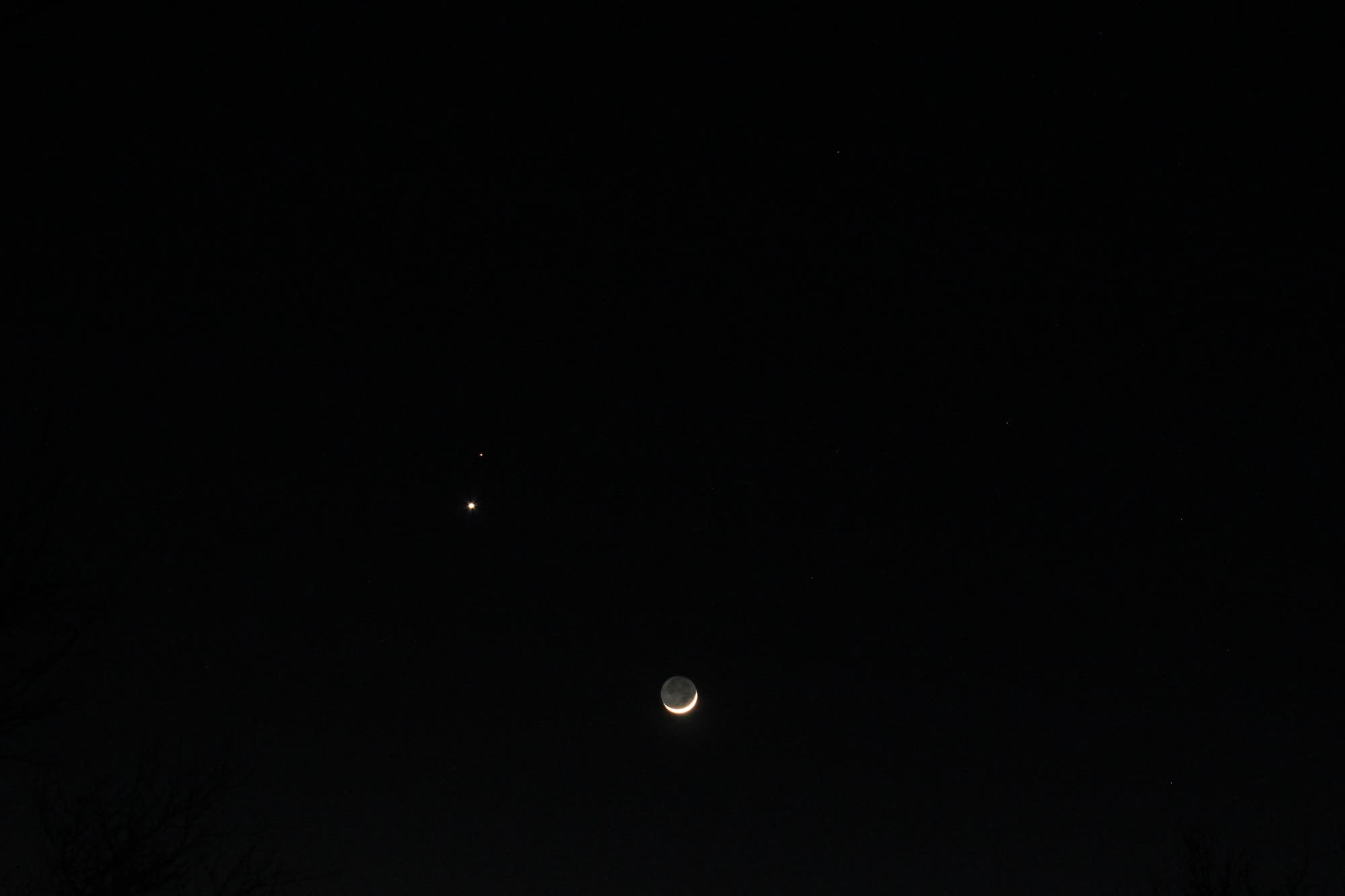 Venus, Mars und Mond am Abendhimmel