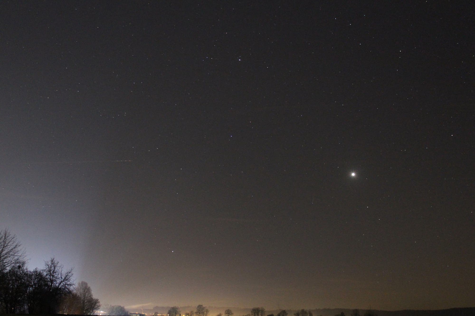 Venus und Saturn am Abendhimmel