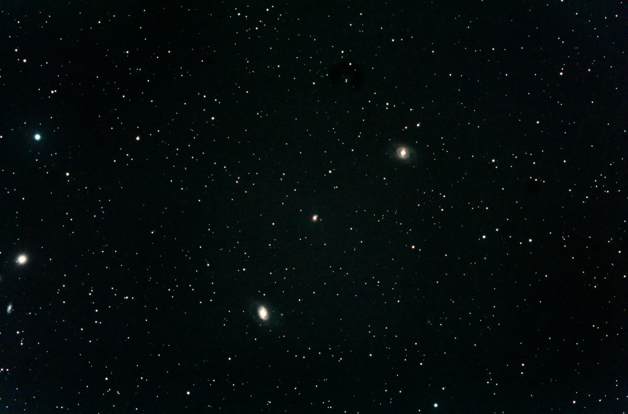 (4) Vesta zwischen Messier 95 und Messier 96