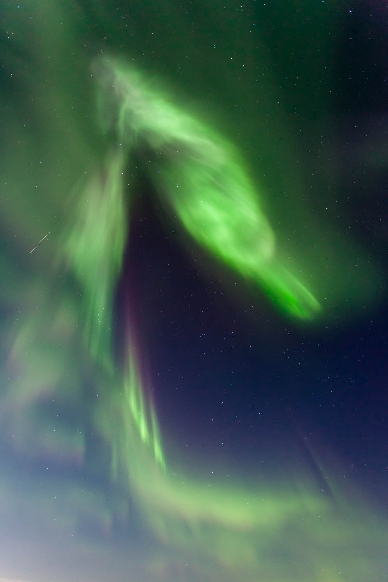 Polarlichter in Muonio, Nordfinnland, Korona