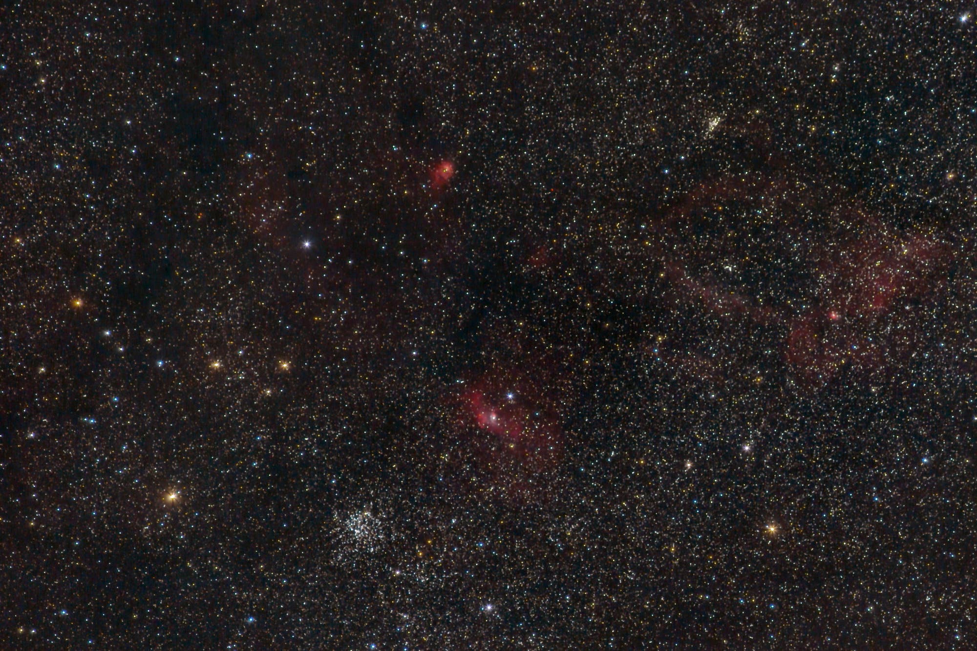 Messier 52, Blasennebel und Hummerscherennebel