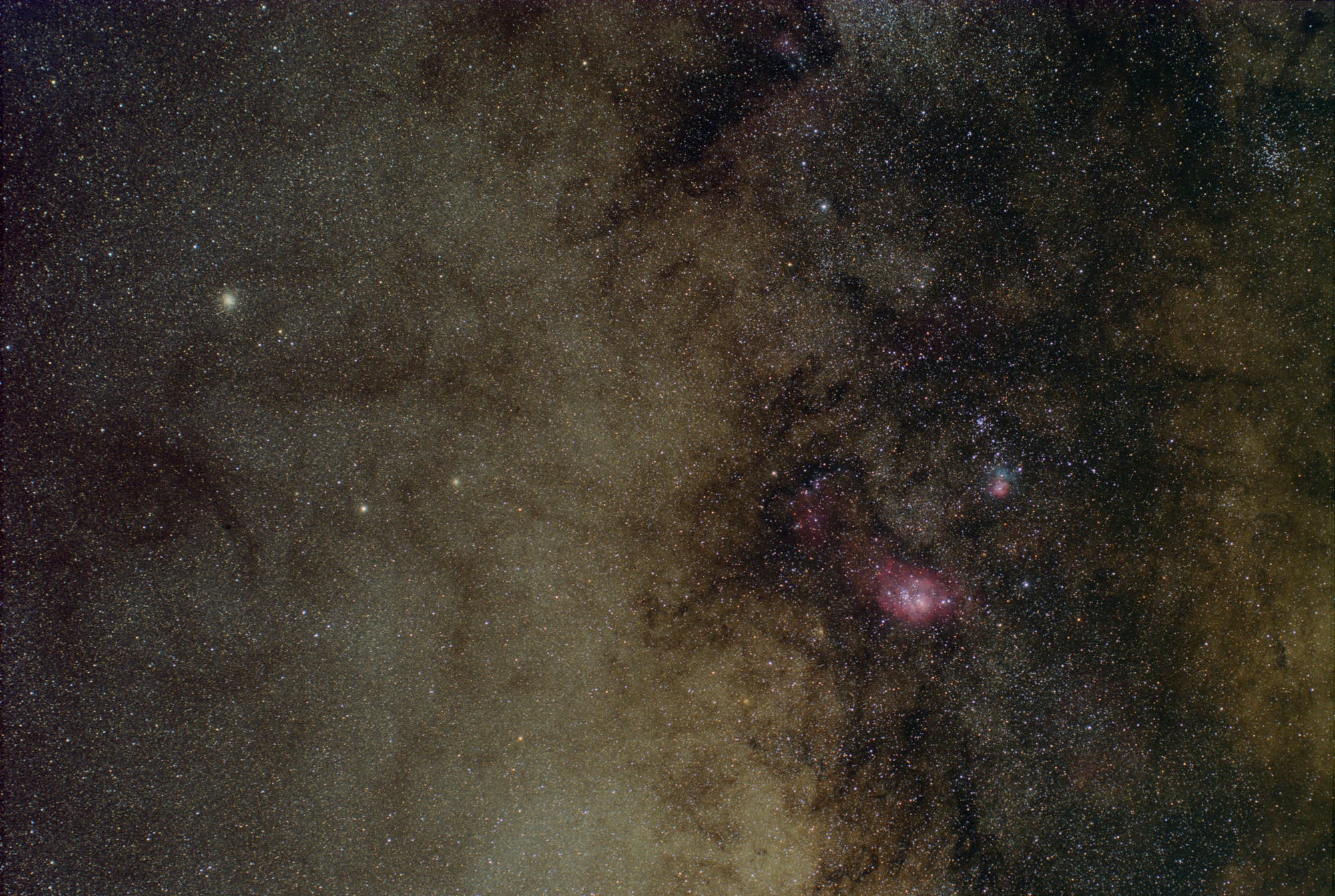 Zwischen Messier 22 und Messier 23