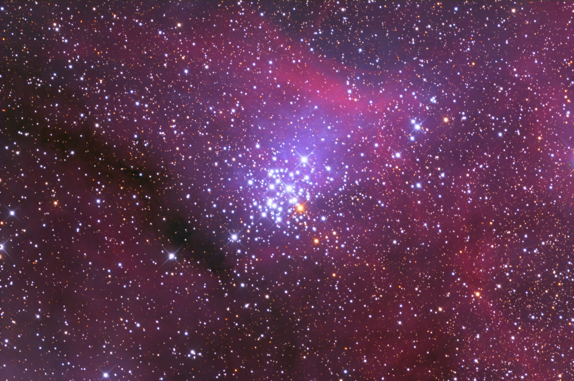 NGC 3293 - ein offener Sternhaufen in farbenfroher Umgebung