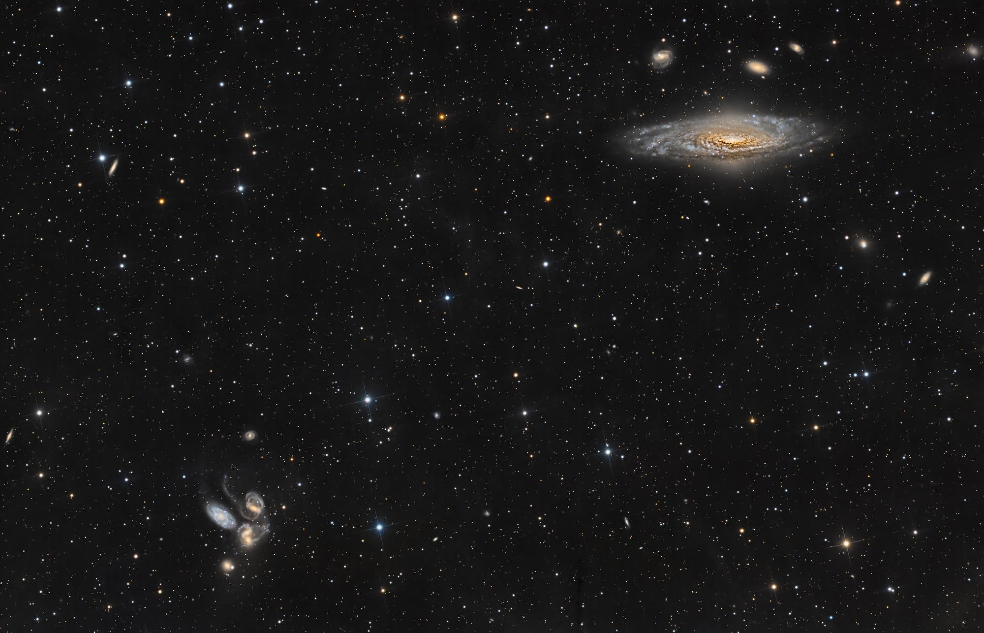 NGC 7331 mit Stephans Quintett