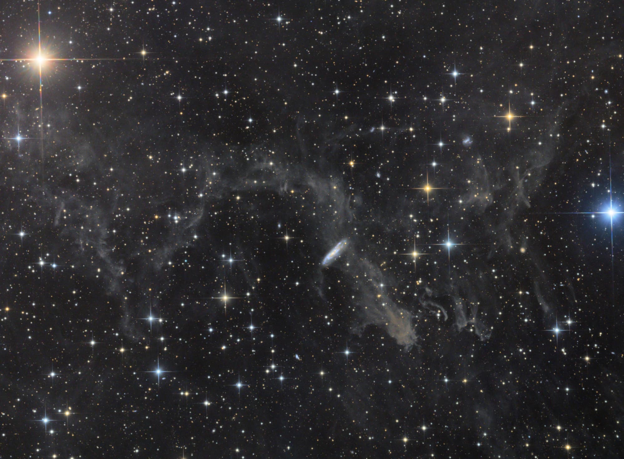 NGC 7497 und Molekülwolke MBM 54