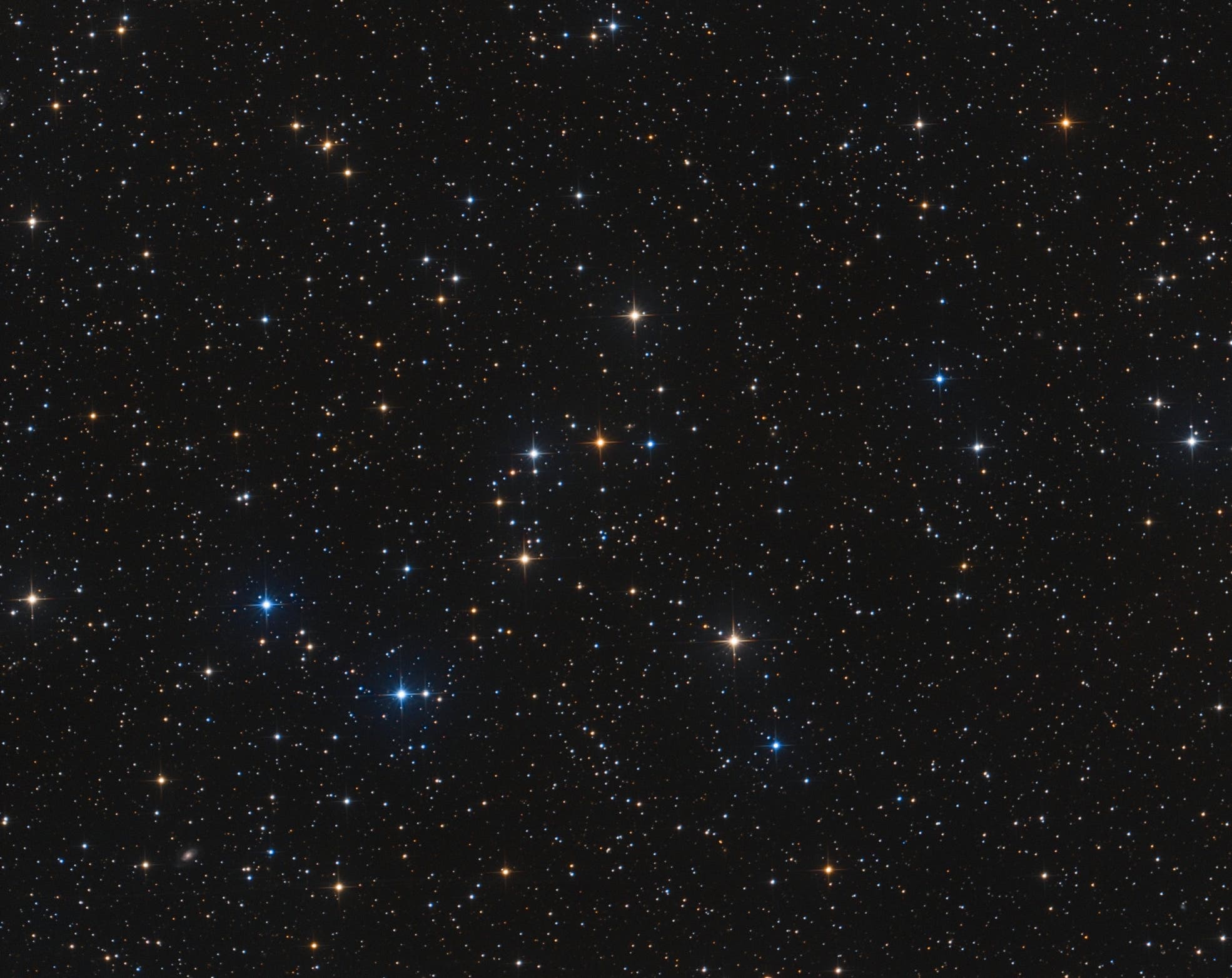 NGC 956 - ein offener Sternhaufen in Andromeda