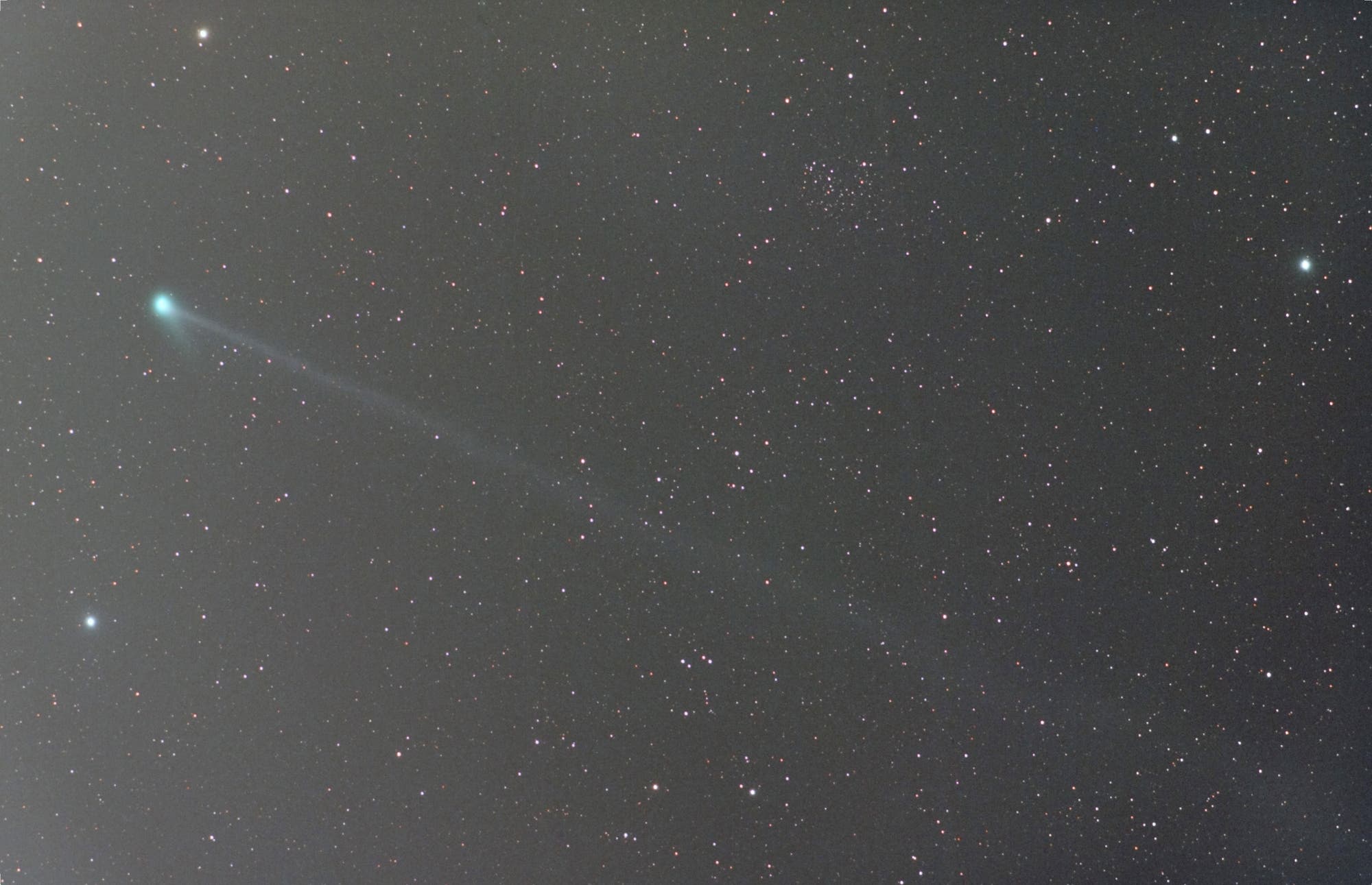 Komet C/2009 R1 McNaught + NGC 1513