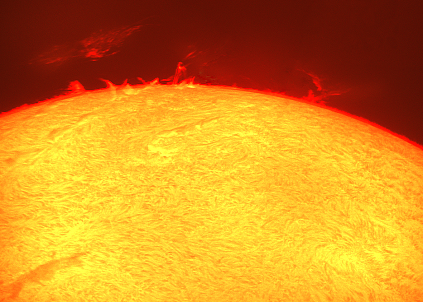 Schwebende Protuberanz am 14. März 2014 - eine Übersicht über eine größere Sonnenregion