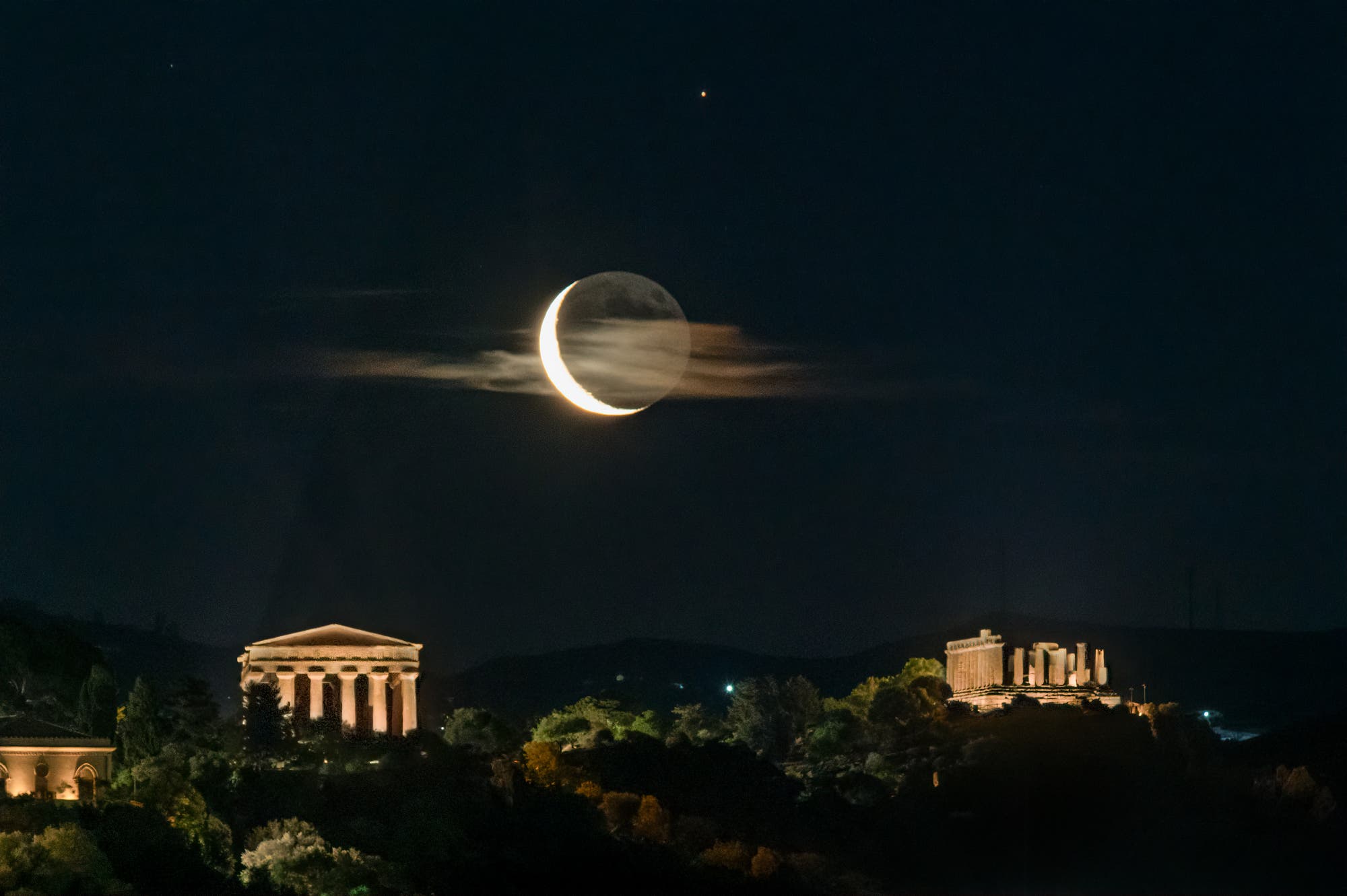 Moon, Mars and the Greek Temples of the Valley of the Temples