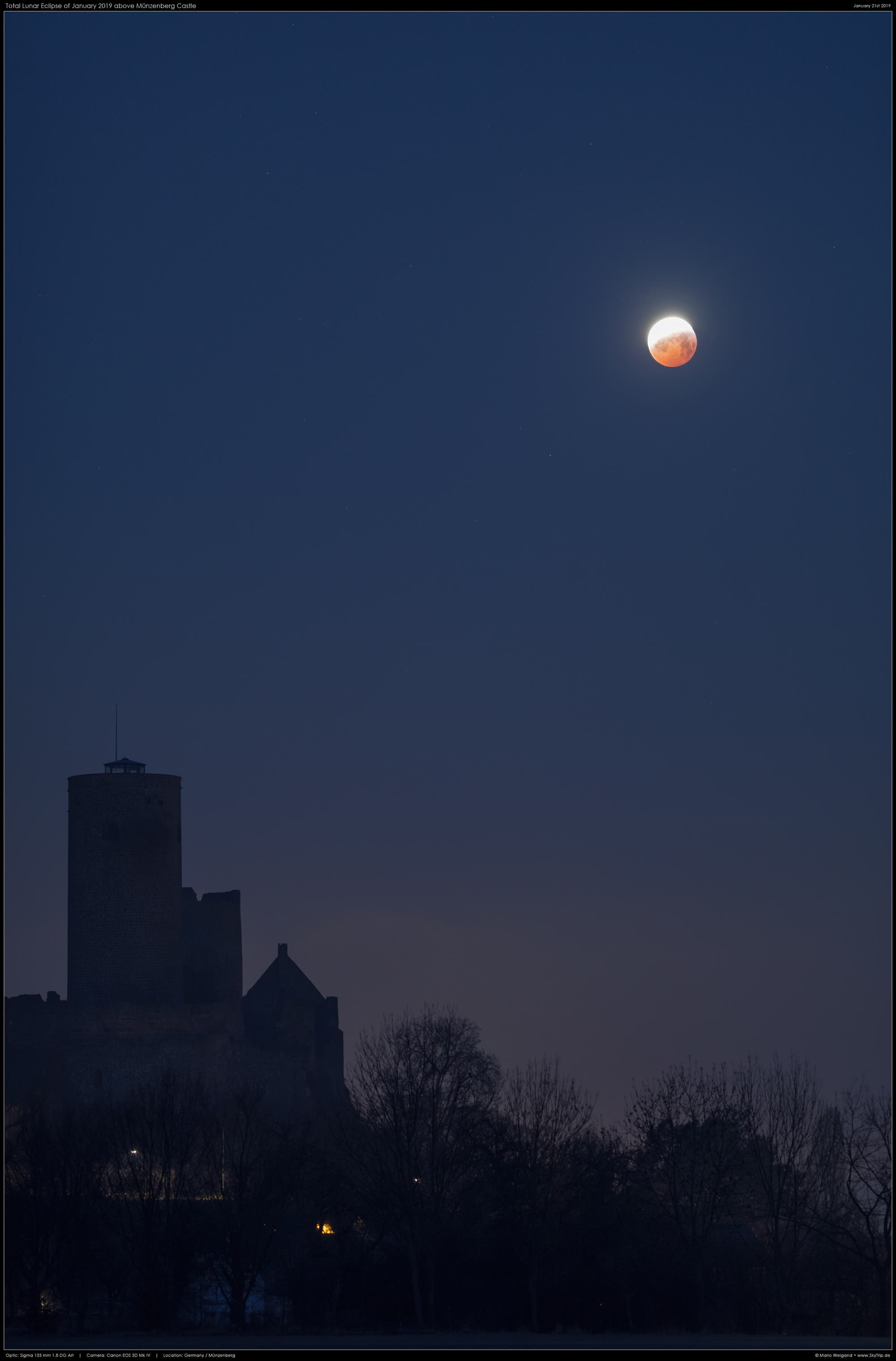 Mofi 2019 - Roter Mond über Burg Münzenberg
