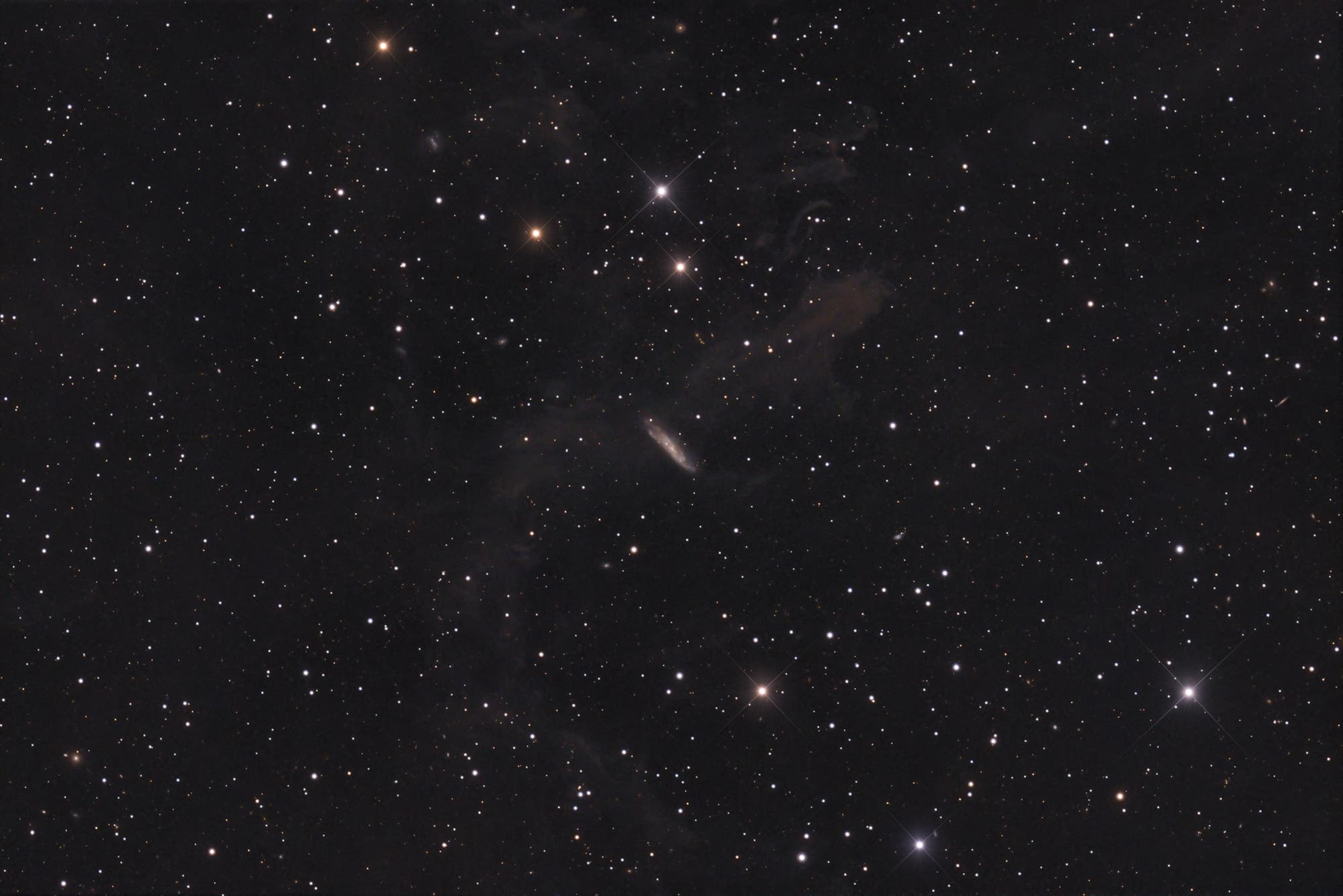 NGC 7597 - Galaxie im Nebel