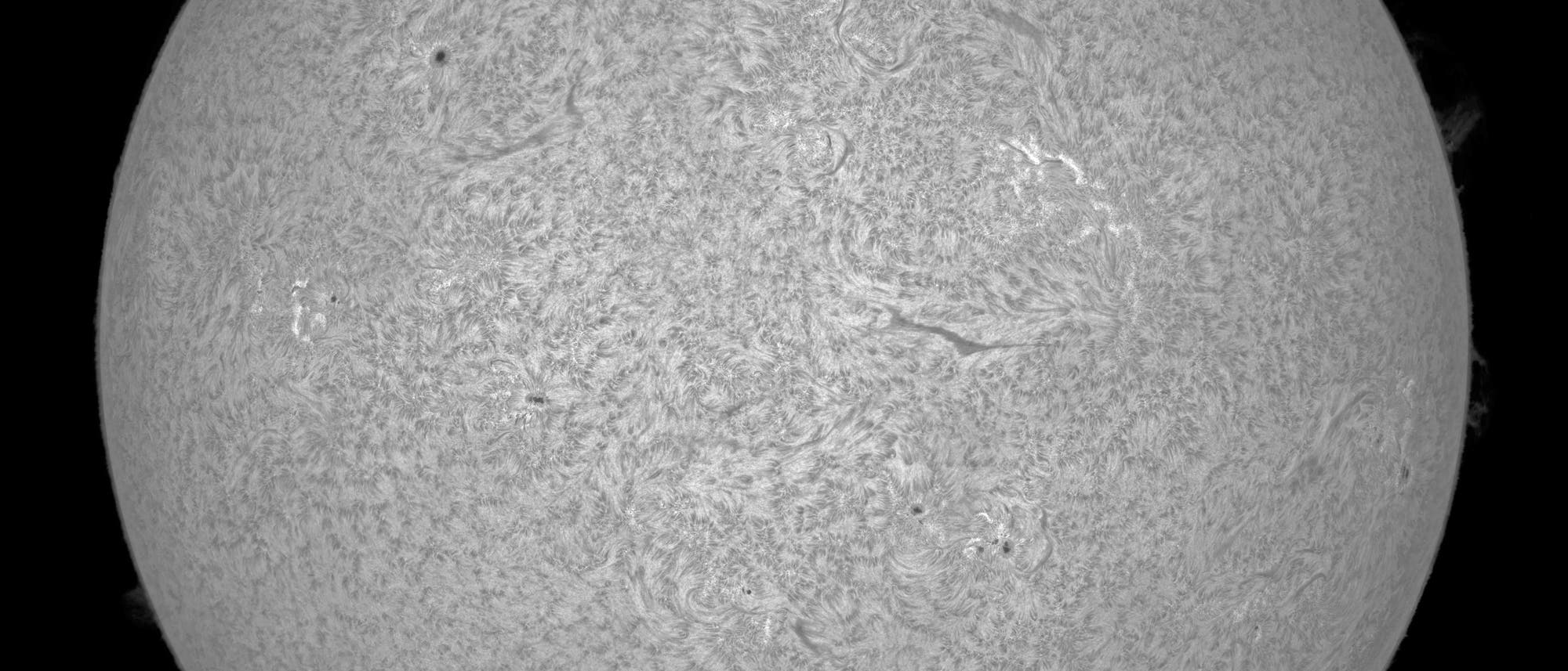 60-teiliges Mosaik der Sonne