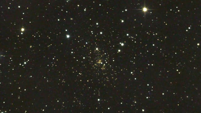 Abell 1689 - ein weit entfernter Galaxienhaufen in der Jungfrau (1)