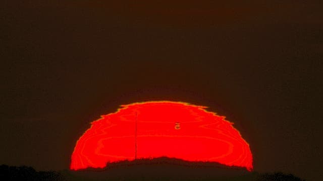 Dreifache Venussilhouette bei Sonnenaufgang
