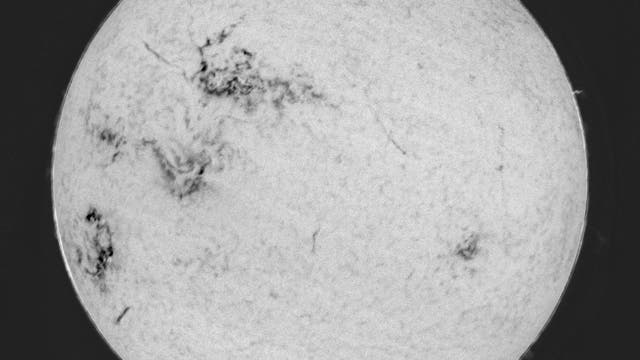 Spektroheliogramm der Sonne in He (D3) Linie am 7. November 2025