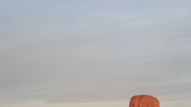 Monduntergang im Monument Valley