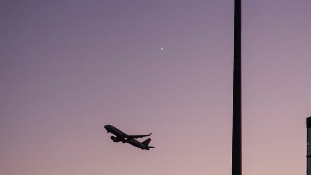 Mond, Venus und Flugzeug