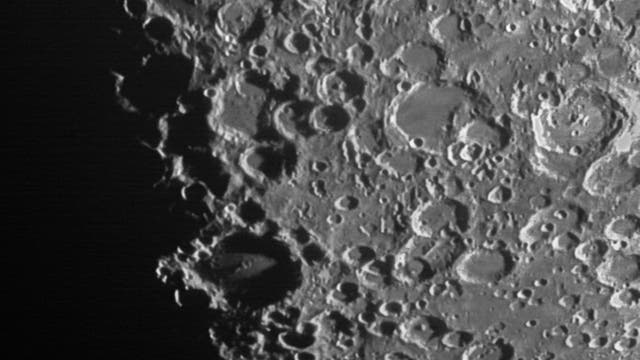 Krater Maginus