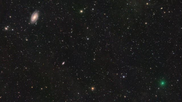 Comet C/2019 Y4 ATLAS, M81 and M82