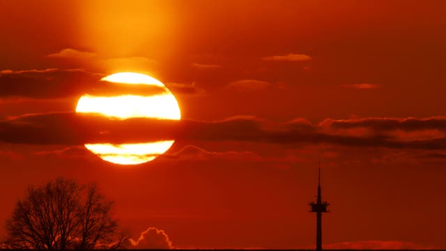 Sonnenuntergang mit Funkturm bei Uelzen