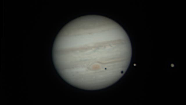 Doppelter Mondschatten auf Jupiter am 19. Oktober 2022