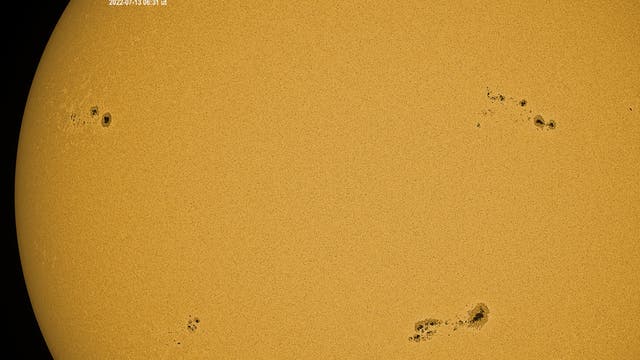 Die Flecken auf der Sonne am 13. Juli 2022