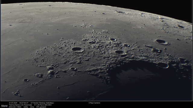 Mond mit Hauptkrater Mairan