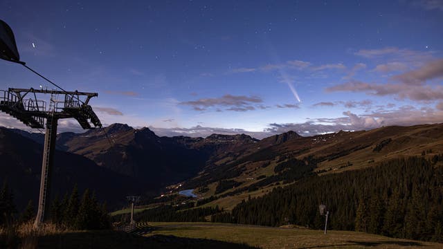 C/2023 A3 (Tsuchinshan-ATLAS) über den Alpen (Saalbach-Hinterglemm)