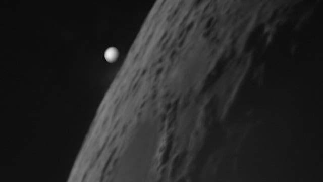 Mond bedeckt Venus 