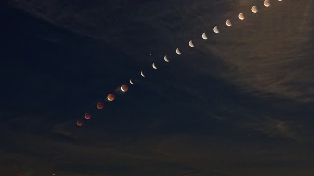 Mondfinsternis über Rochusberg bei Bingen
