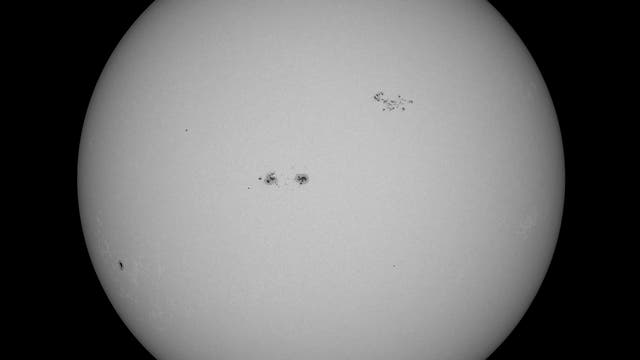 Beachtliche Fleckenentwicklung, Sonne mit Spektiv am 13. Oktober 2025 