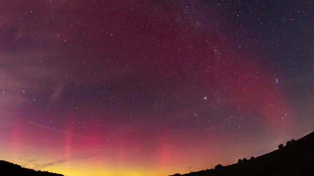 SAR-Bogen, Polarlicht und Milchstraße