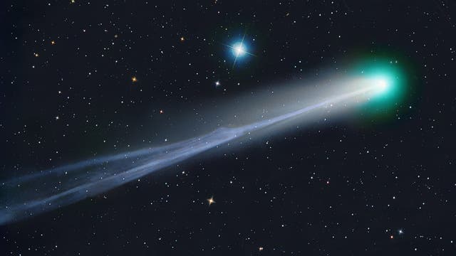 Komet Lemmon an der Grenze zur Freisichtigkeit