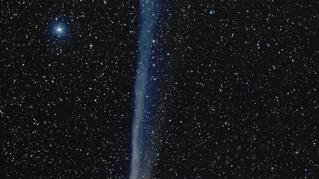 Komet C/2021 A1 Leonard im Perihel