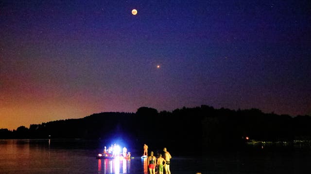 Mondfinsternis über dem Waginger See