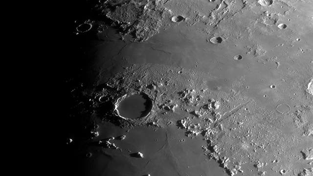 Krater Plato mit Alpental am 6. Januar