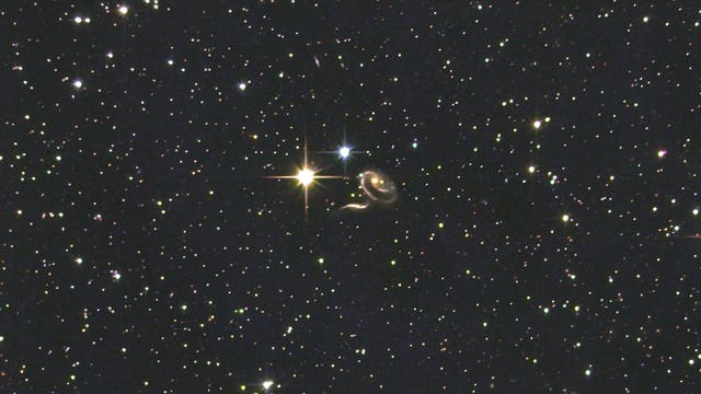 Arp 273 - wechselwirkende Galaxien in Andromeda