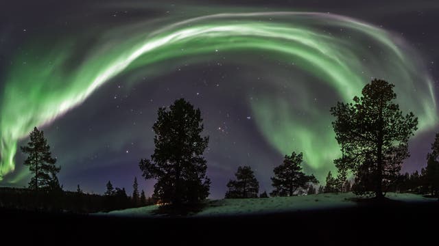 Aurora Borealis-Explosion über Kirkenes