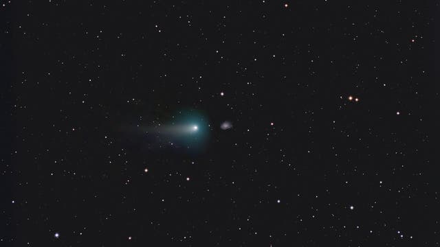 Komet C/2012K1 (Panstarrs) bei Galaxie NGC3614 in Ursa Major