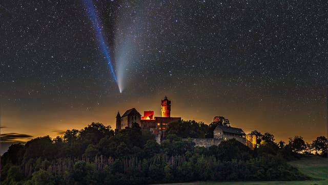 Komet Neowise über Ronneburg – Komposit